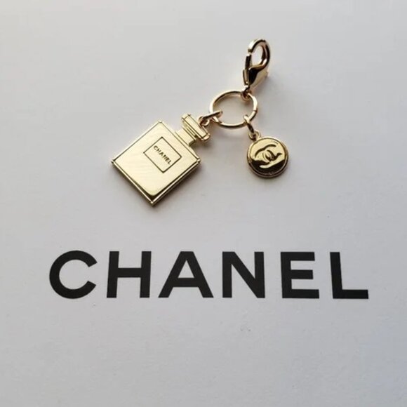 CHANEL Holiday Double Charm Pendant - Picture 1 of 2